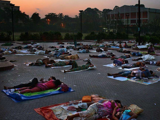 |60家美企被迫关门,请中国给个解释,更希望中国让一条活路