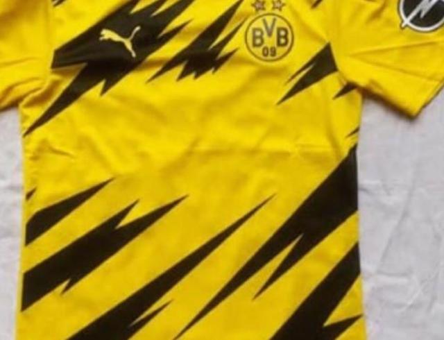 「德甲」德甲1豪门新赛季球衣曝光：球迷直言这是见过最糟糕的设计！