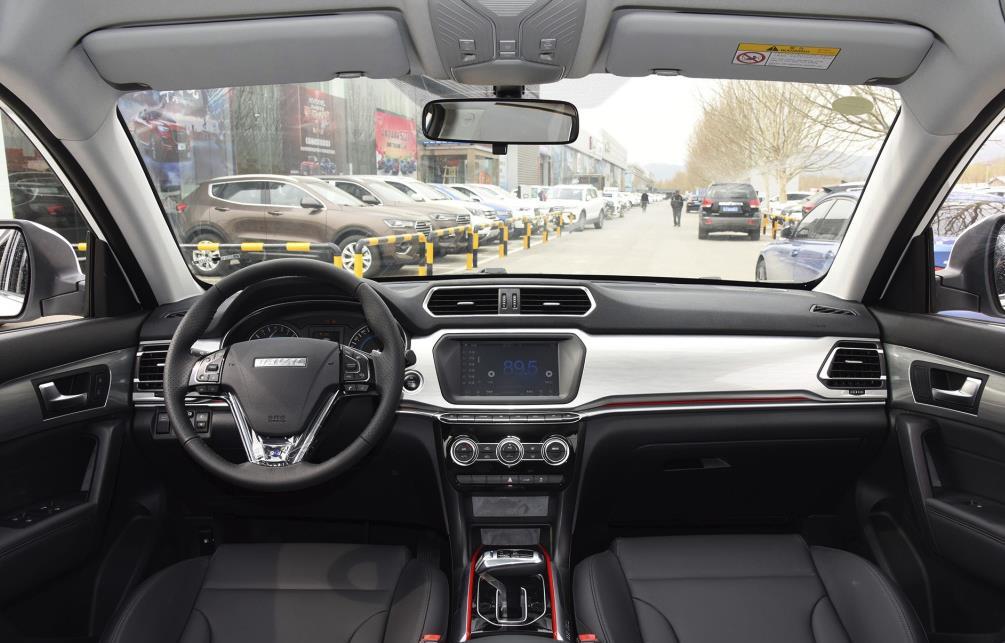 『吉利帝豪』开了哈弗H2，再换吉利帝豪GS，两车对比，车主说了真心话