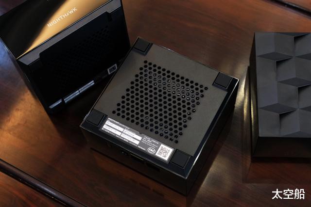 |网件MK63分布式高速路由器，完美解决了我大房子的组网烦恼