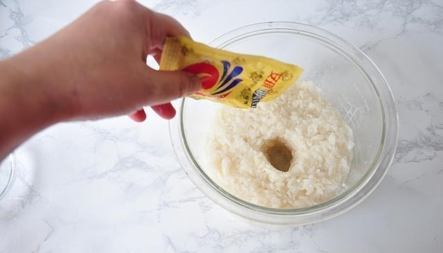 油泼面：五十岁的阿姨每周都要做一罐的甜酒酿，不用泡米不用蒸，简单省事