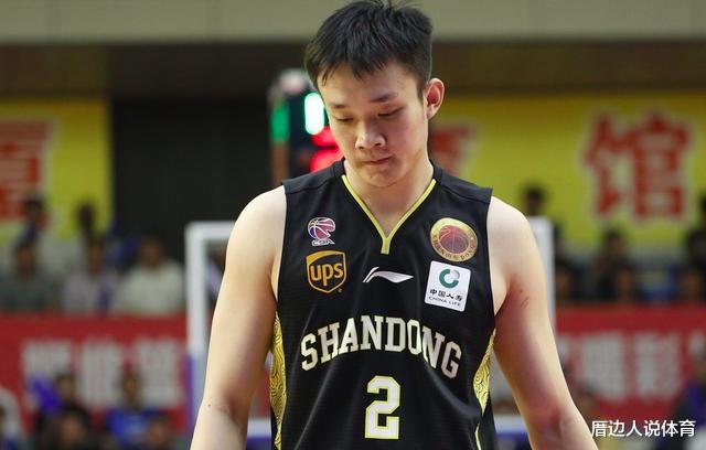 丁彦雨航|丁彦雨航山东撕破脸，引爆中国篮球圈上热搜！周鹏说出共同心声