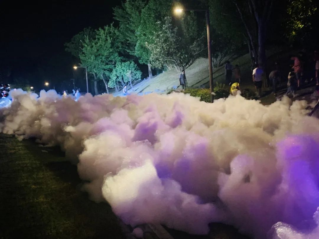 南京|昨晚，南京这个地方被挤“爆”了……