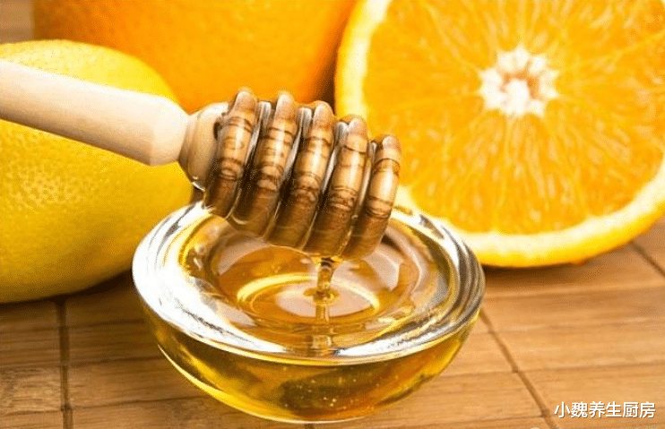 蜂蜜|买蜂蜜时，把蜂蜜瓶子倒过来，假蜂蜜立马现“原形”，别再被骗了