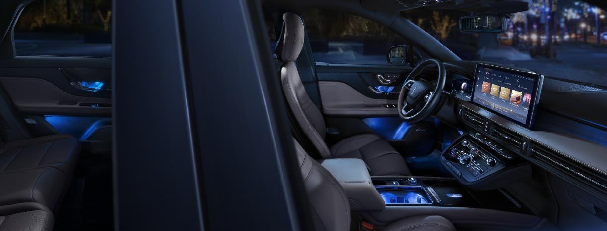 林肯汽车|林肯冒险家：国产后的我不“香”吗？豪华有档次，标配2.0T+8AT！