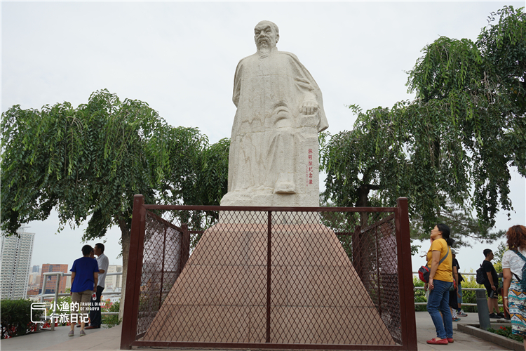 『北京市』新疆这个不起眼的免费公园,竟被誉为乌鲁木齐的象征,你去过吗?