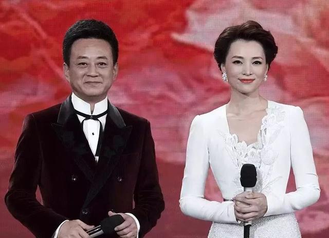 「董卿」董卿离开央视春晚700天，如今又有“新身份”，再创辉煌从零开始