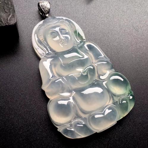 「江山多娇」为什么你的翡翠越带越黑？你可能被骗了