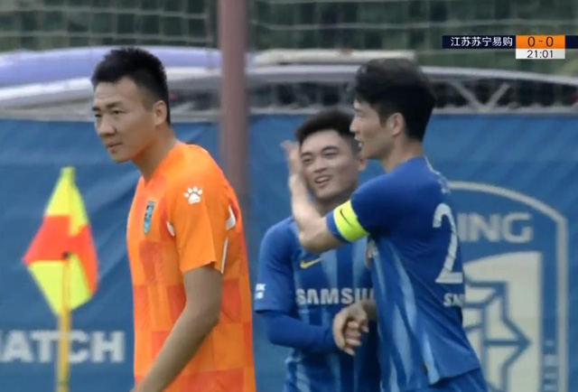 【江苏苏宁】神来之笔!江苏苏宁1-0,黄紫昌喂饼吉翔,看完慢放才知怎么进的