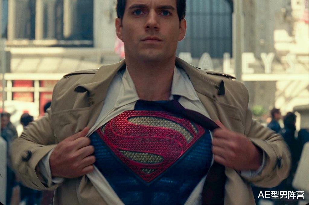 [亨利·卡维尔]泪奔！37岁“大超”亨利·卡维尔回归DC，将在新电影再度扮演超人