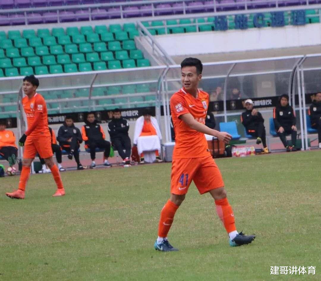 大连|姚均晟+齐天羽不如宋文杰！24岁！没球踢！重磅！大连人想要他