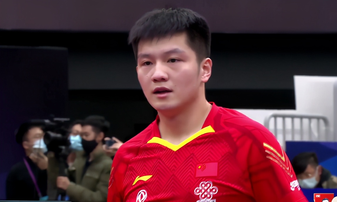 樊振东|完美碾压！樊振东狂轰4-0打爆韩乒一哥，时隔1个月再与马龙争冠