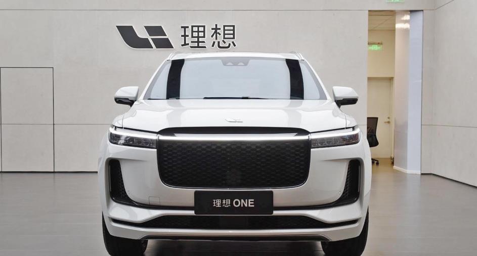 理想one|32.8万提辆理想ONE值不值，刚开500公里，车主就憋了几句话想要说