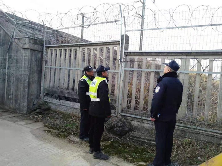 亮剑巴陵 【110警察节】岳阳高铁警察的一天