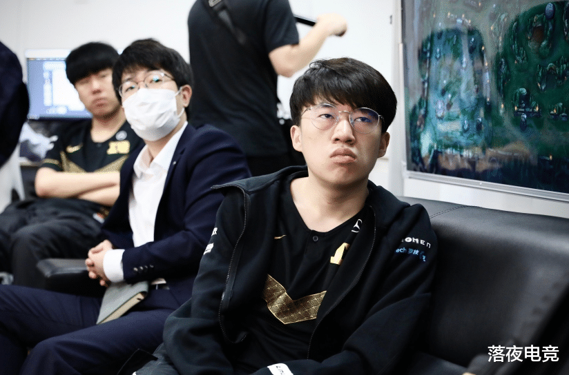 RNG|RNG战胜DMO,拿下生死局!严君泽:Gala打得真的好