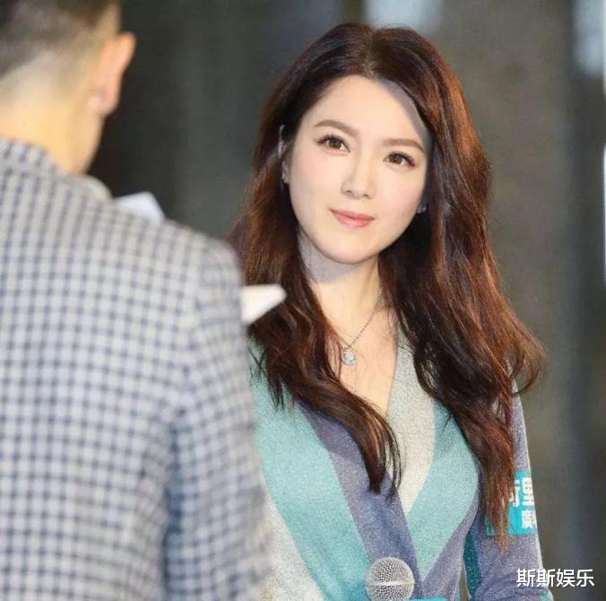 郭富城|郭富城情史：?幸亏有方媛，才停止了郭天王的为“爱”鼓掌