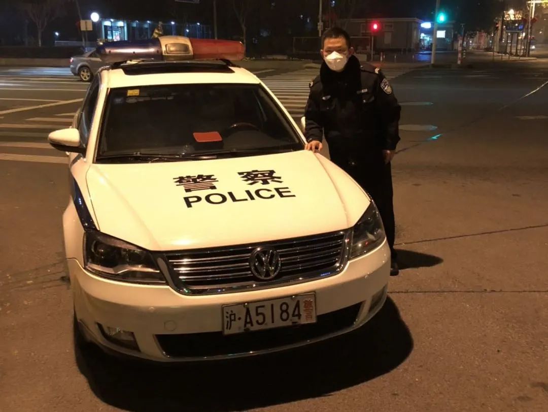 警民直通车上海|【警察故事】从橄榄绿到藏青蓝，无悔的选择与坚守