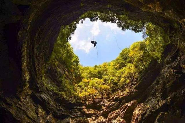 「龙脊梯田」广西一城市毗邻越南，名字就让你觉得色彩斑斓，景色更是堪称一绝