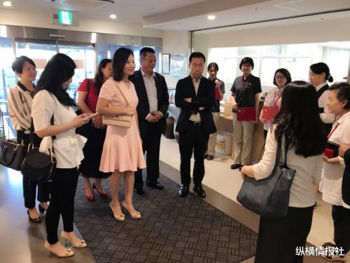 #翟美卿#又一“隐形女富豪”诞生,24岁每月进账50万,如今公司年入3800亿