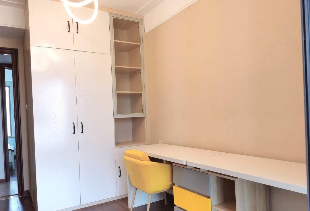 []精装房终于改造完工，全屋保洁做完真心漂亮，入户鞋柜特别实用！