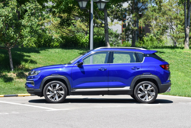 SUV|还说买不起SUV？这几款售价都在6万左右，年轻人的菜