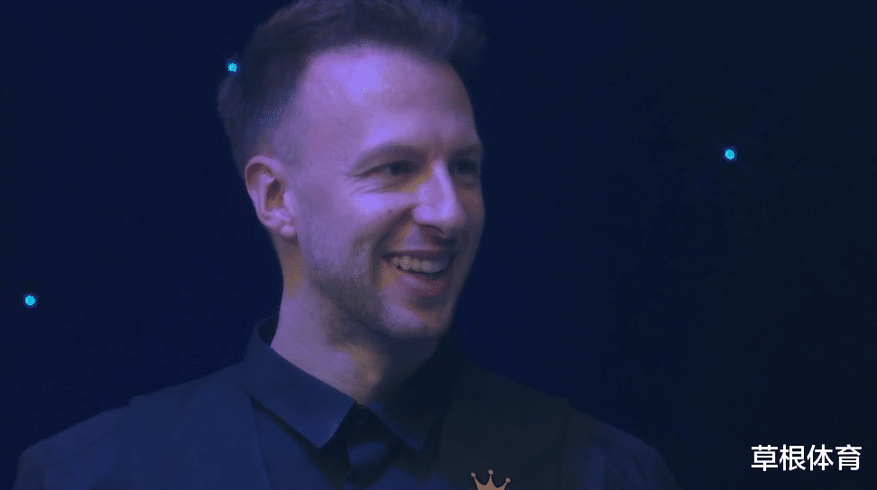 |斯诺克最新战报！最强90后夺冠创造历史，与奖杯合影乐开了花