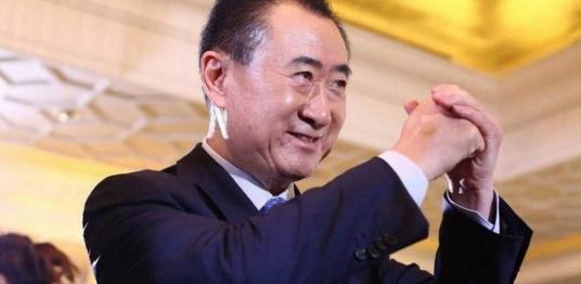 利息■如果银行存款1个亿，靠利息能过上啥生活？银行高管三字透露！