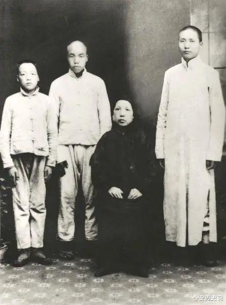 新疆维吾尔自治区|47岁毛泽民在新疆被暗杀，临终遗言：我无愧为毛泽东的弟弟