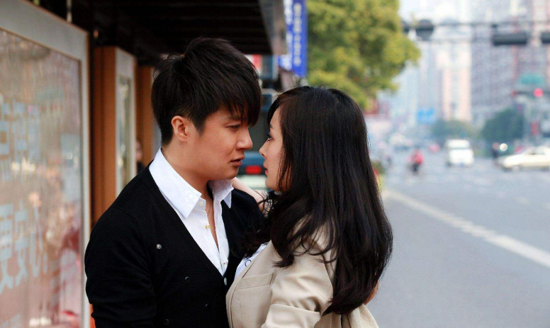 与姚笛同床共枕7年,因买不起房无奈分手,今红得发紫身家上亿