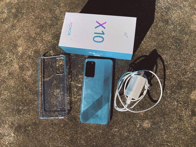 华为荣耀■暴力解锁100%性能！90Hz+麒麟820+180Hz，荣耀X10全面评测