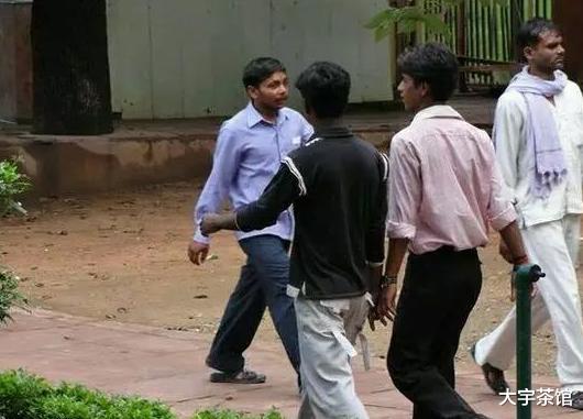『印度』印度人来中国发展，一个月灰溜溜回国：千万别信中国人嘴里的“慢慢来”