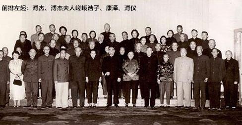 |王近山俘获一位国军司令后，主席专电：派可靠武装押送，加镣铐