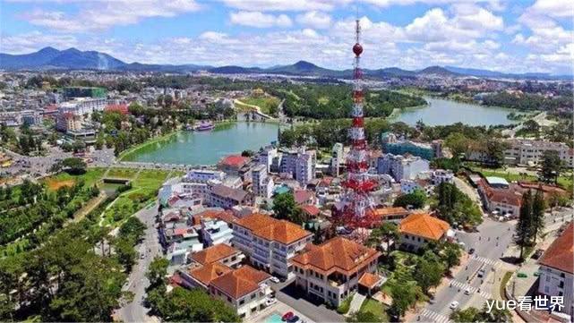 「越南旅游」为什么在越南夜市闲逛，会有美女问要不要吃“剩菜”，有什么暗示