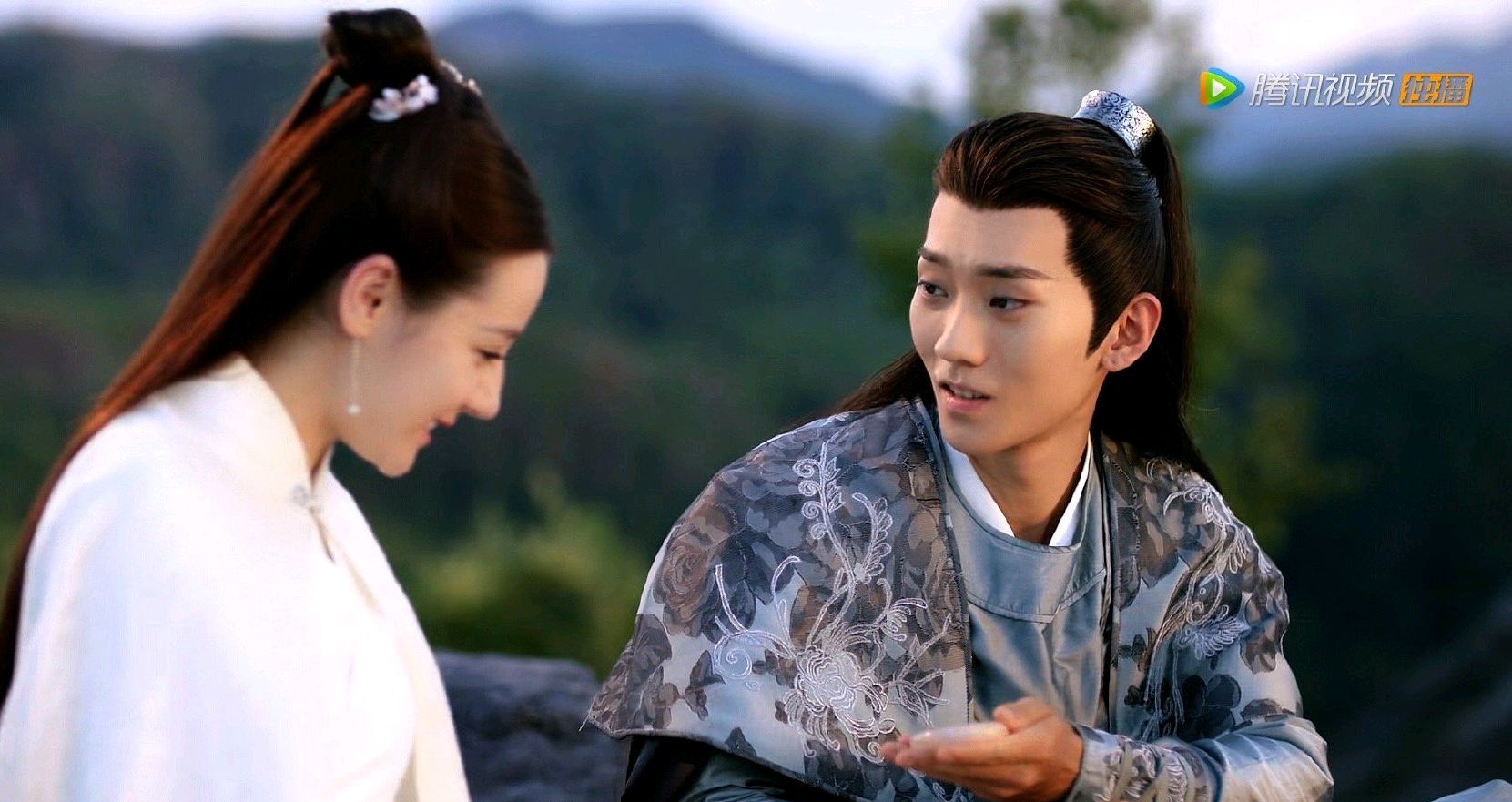 「陈情令」让人意难平的白月光角色，小枫碧瑶师姐润玉你最心疼谁？