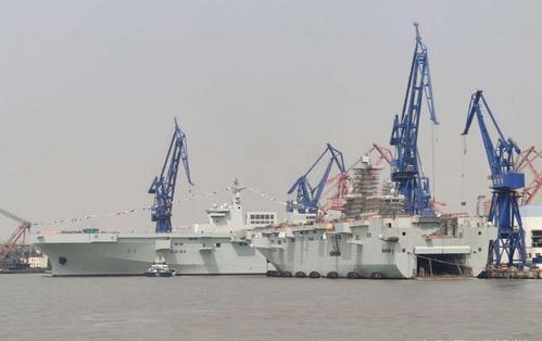 【辽宁舰】意义超越辽宁舰，我国4万吨大驱公开后，全球目光汇聚东方大国