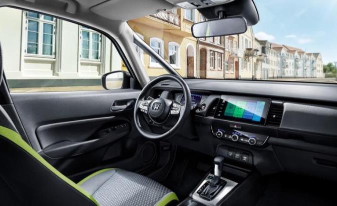 「本田飞度」又一合资“小钢炮”到店!131马力仅1.5L,高速120不飘,本月预售