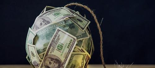 「美国国债」220亿美债没有人买，意欲向全球再借3万亿美元？中国央行行长表态