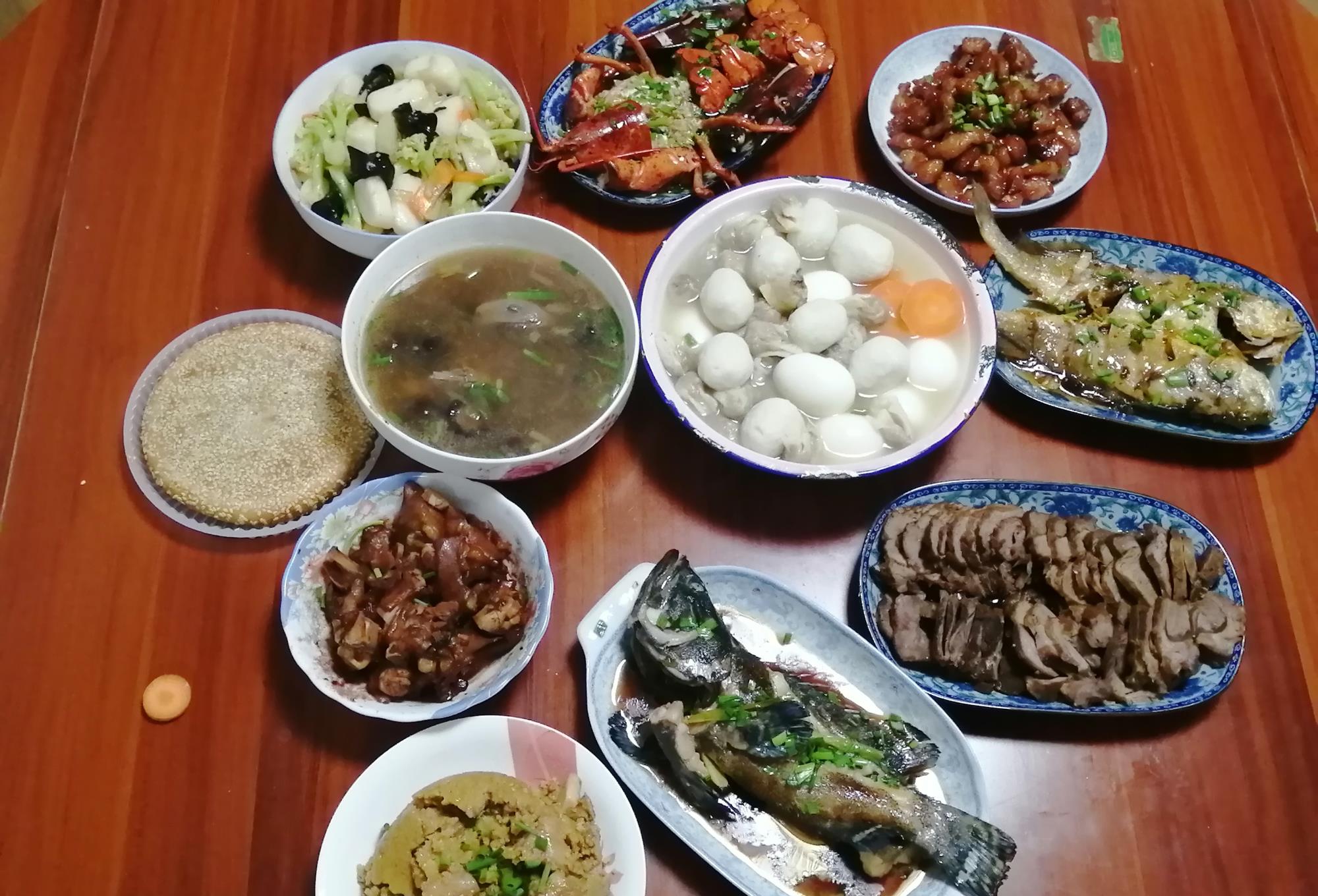 福州|假期第二天，回娘家吃饭，一大家人比吃年夜饭还热闹