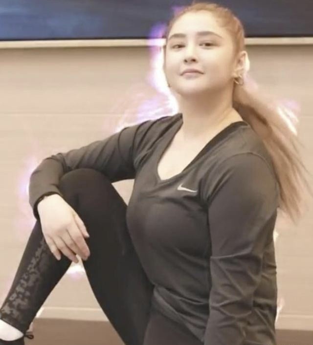 李心艾|周杰伦御用女主角李心艾怎么了？体重飙到快200斤，脸却依旧小