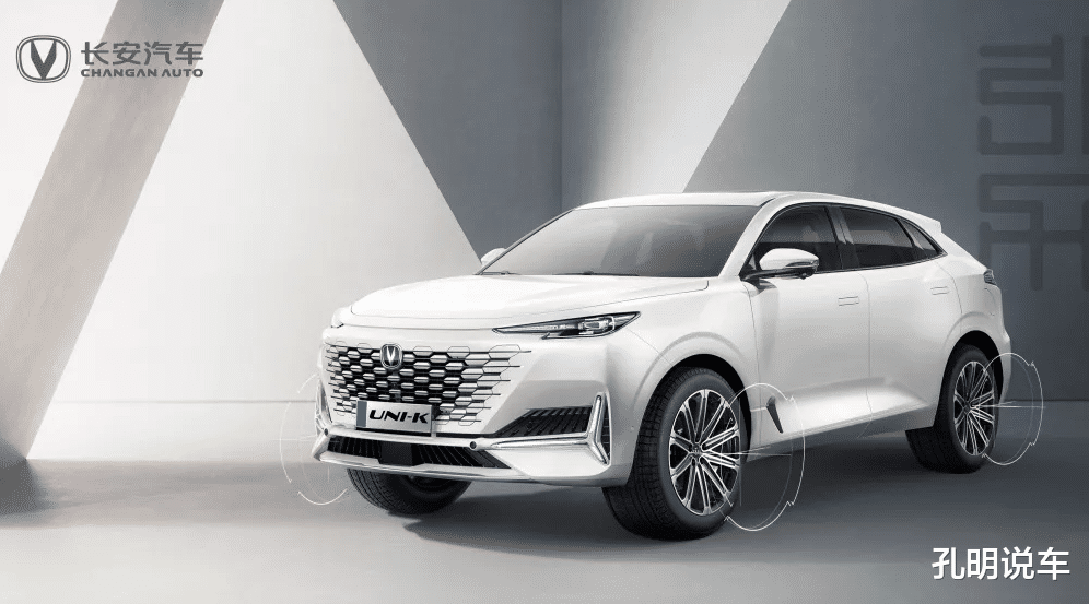 长安汽车|长安UNI-K定妆照！中型溜背轿跑SUV，贯穿灯+四排气