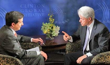 特朗普|川普最新采访大翻车！和全美最犀利记者当场撕X，全程被怼疯