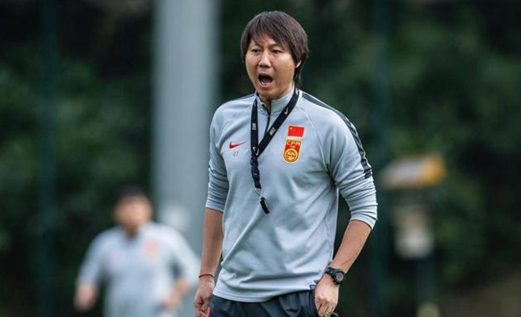 李鐵|32歲國腳被李鐵“偏愛”！曾拒絕入籍外國，上港為何要頂薪簽他？