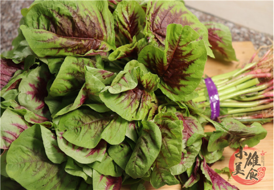 「苋菜」炒苋菜时，有人焯水有人直接炒，都不对！教你一招，比红烧肉还香