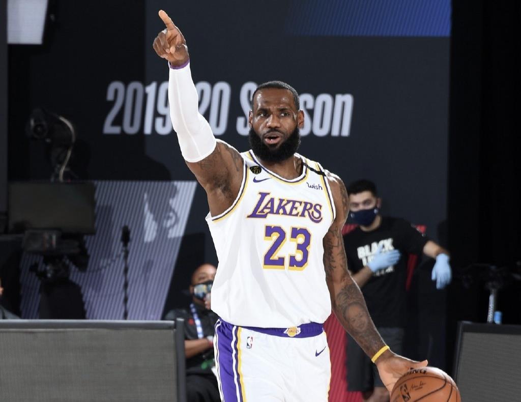 杭州绿城|112-102! 湖人凭什么再胜火箭?苏群明确表态,球迷:有道理