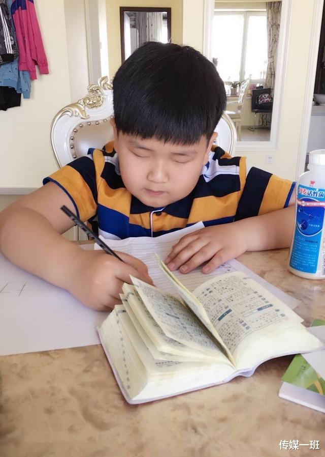 「杜华」10岁乐华“太子”赵楚苌,如何成功扭转杜华风评?