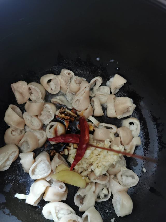 土豆：“最脏”的一道菜，每次都是一个人偷着吃，一旦被发现太尴尬！