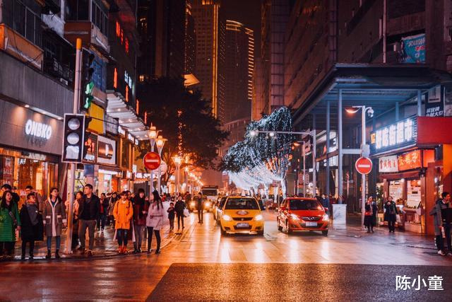 「夜生活」中国夜生活丰富的8个城市,每一个都是不夜城,来了都不想走