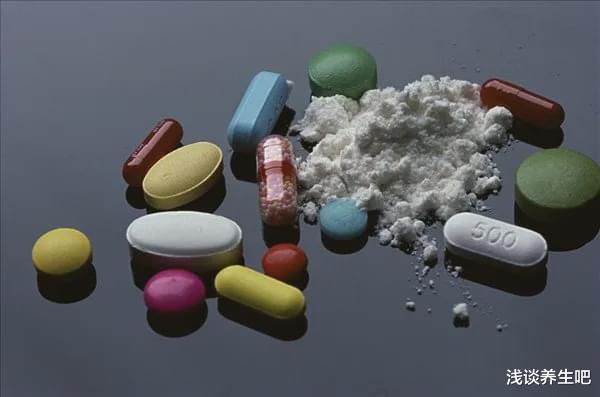熬夜|肾脏异常，身体会有四个表现，若占上一个，三件事要尽早戒掉！
