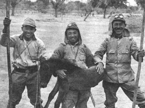 冈村宁次|冈村宁次手握105万日军,听到天皇投降广播啥反应?低声说了4个字