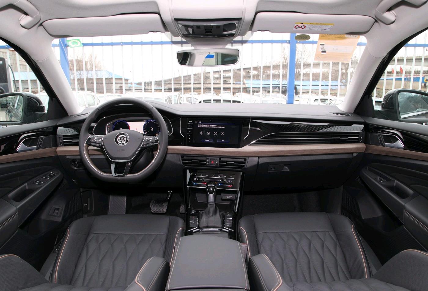 b级车■20万合资B级车里,你觉得哪款内饰最好看?很多人都喜欢这款